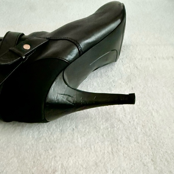 Nine West Black Leather Knee High Heel Boots Size 8.5 - Picture 10 of 12